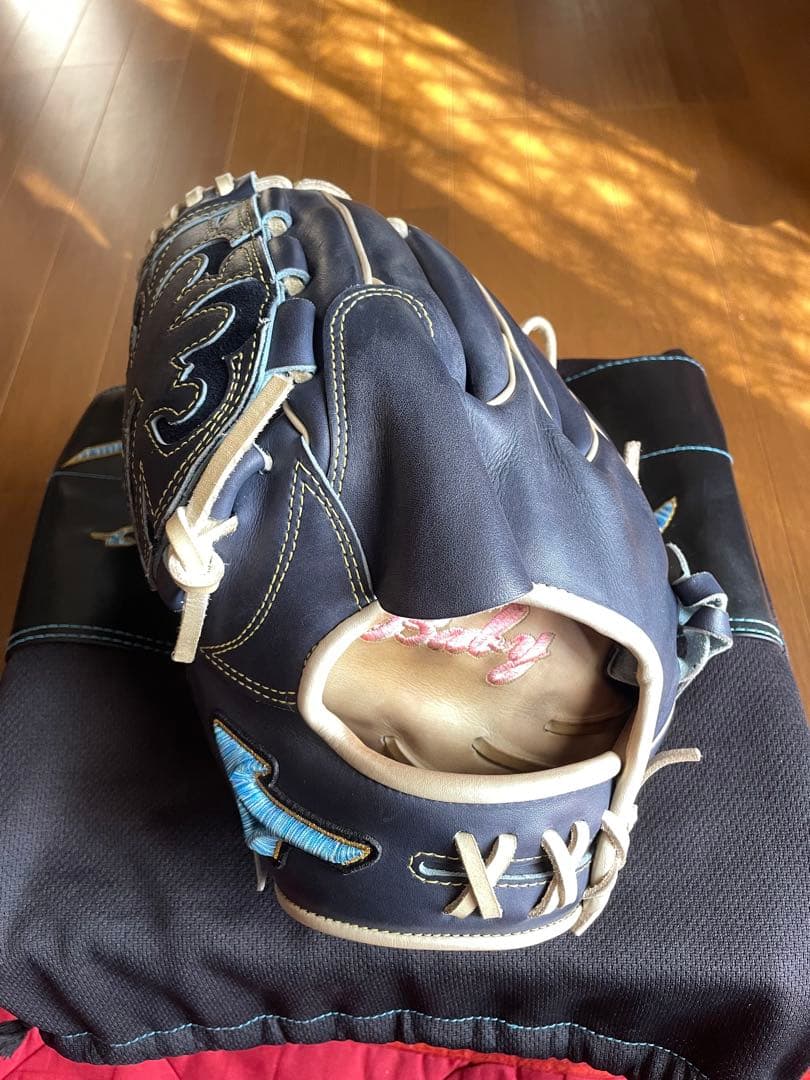 MIZUNO ダイバーシティーブルー　投手用左グローブ　値下げしました！