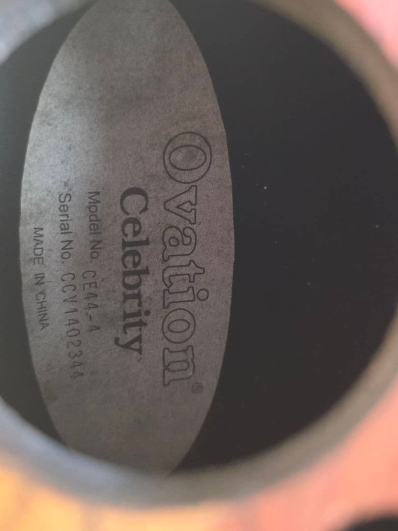 Ovation Celebrity アコースティックギター　CE44