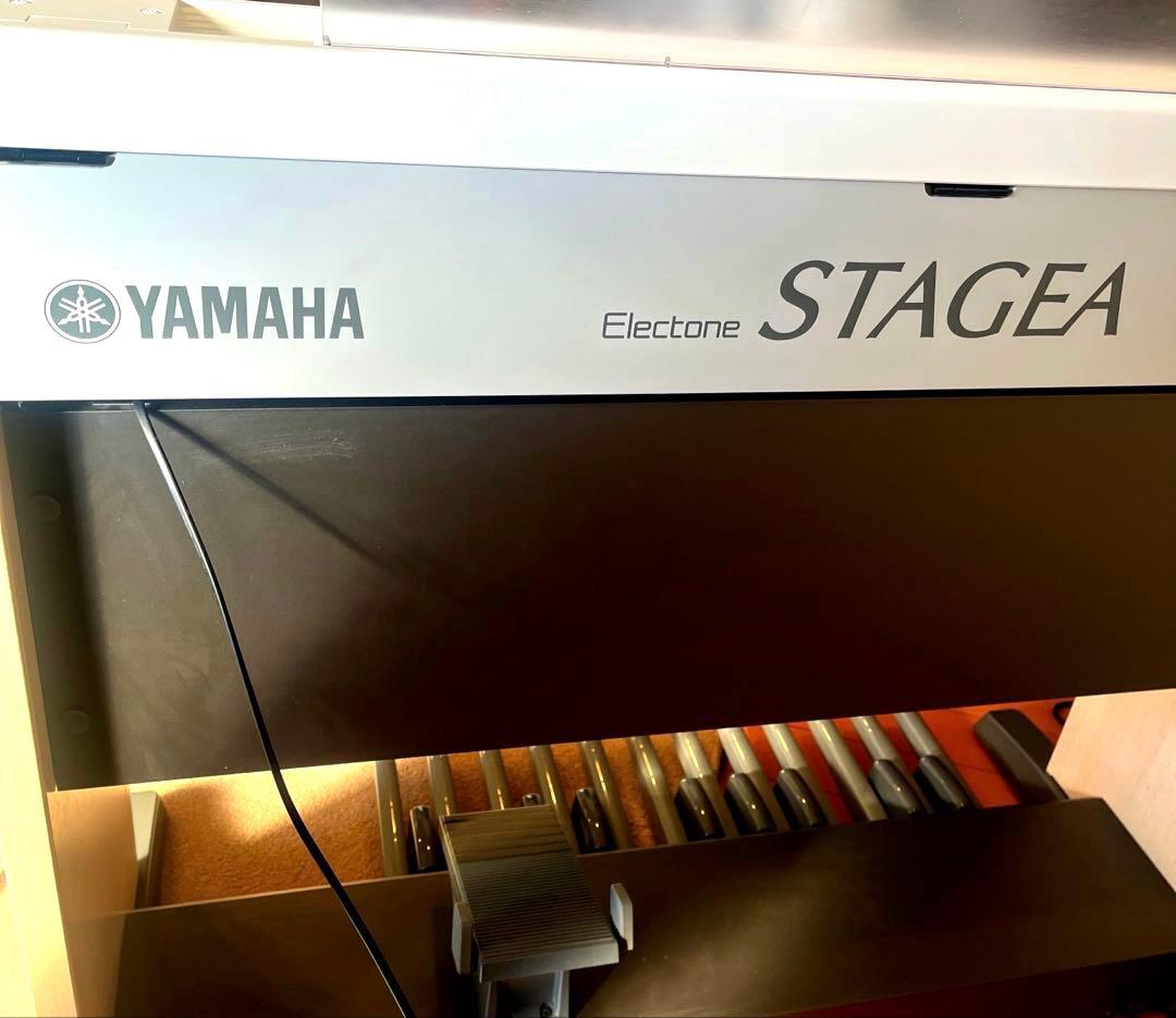 YAMAHAエレクトーンSTAGEA ELB-02 2016年製 &楽譜2冊付き