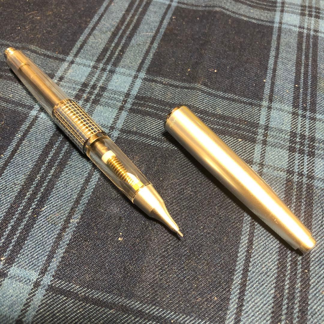 ペンテル　ケリー　限定透明軸　KERRY