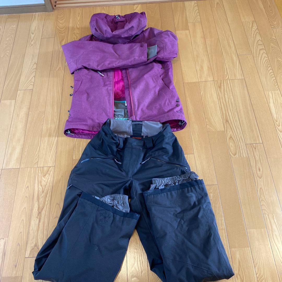 マムートのスキーウェア上サイズMパンツサイズS