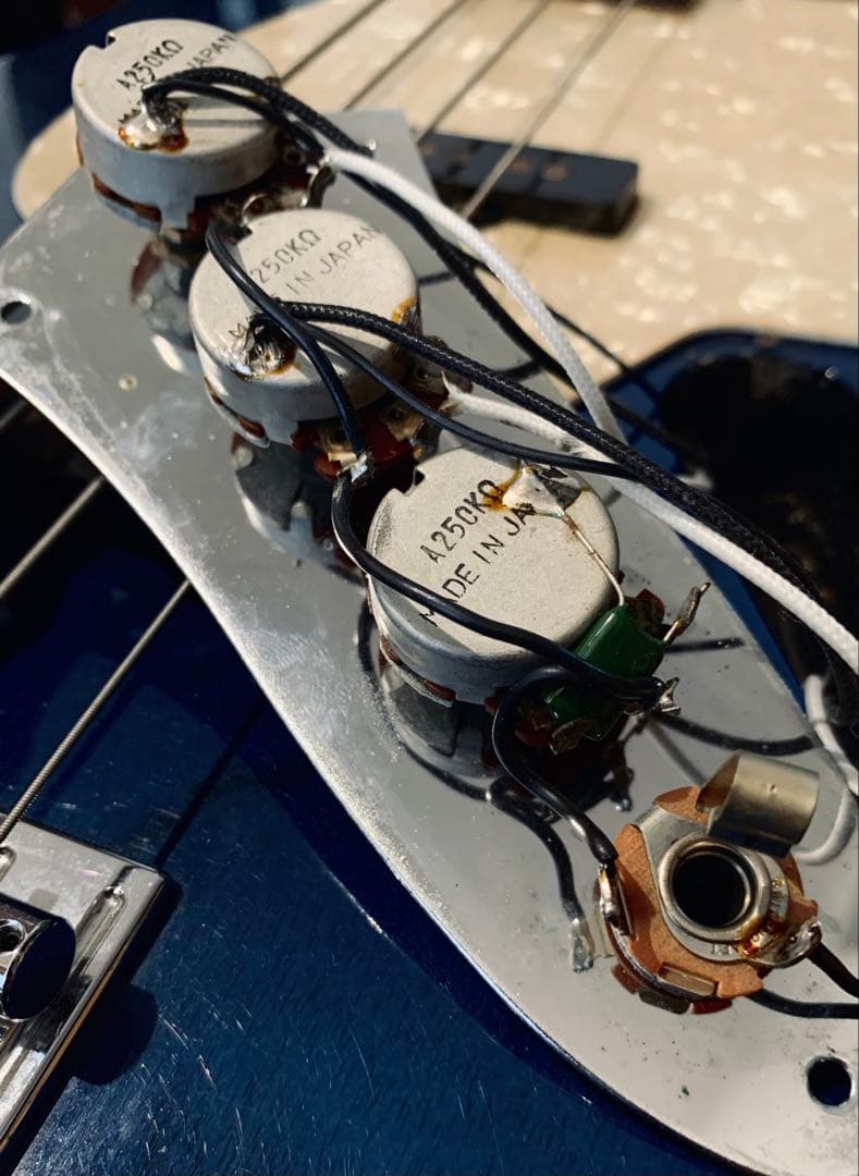 Bacchus BJB jazz bass バッカス ジャズベース momose