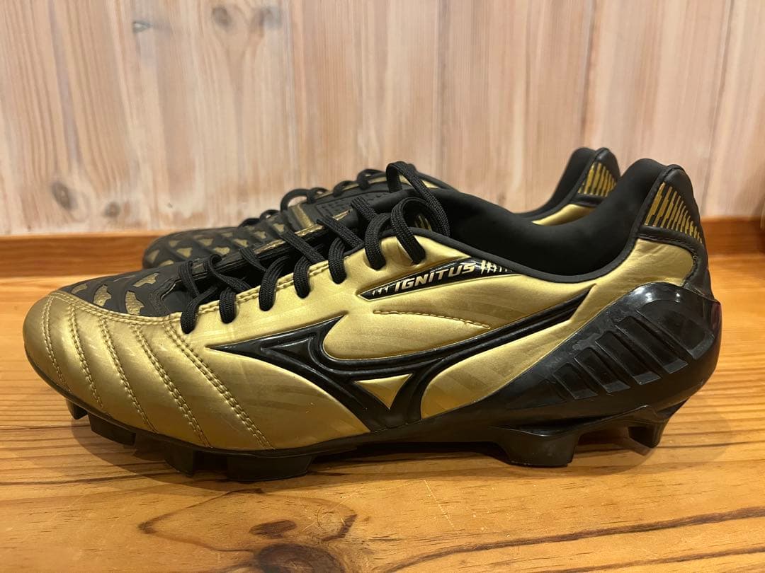激レア　美品　ミズノ　ウェーブイグニタス3 26.0cm サッカースパイク