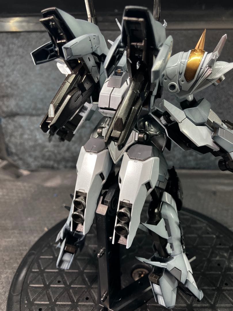 HGリバーシブルガンダム　塗装改造品