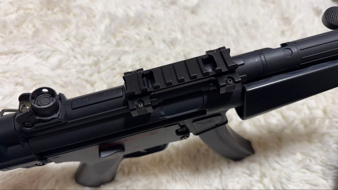 【動作確認済】新品未使用レール付き 東京マルイ　MP5A5 電動ガン 18禁