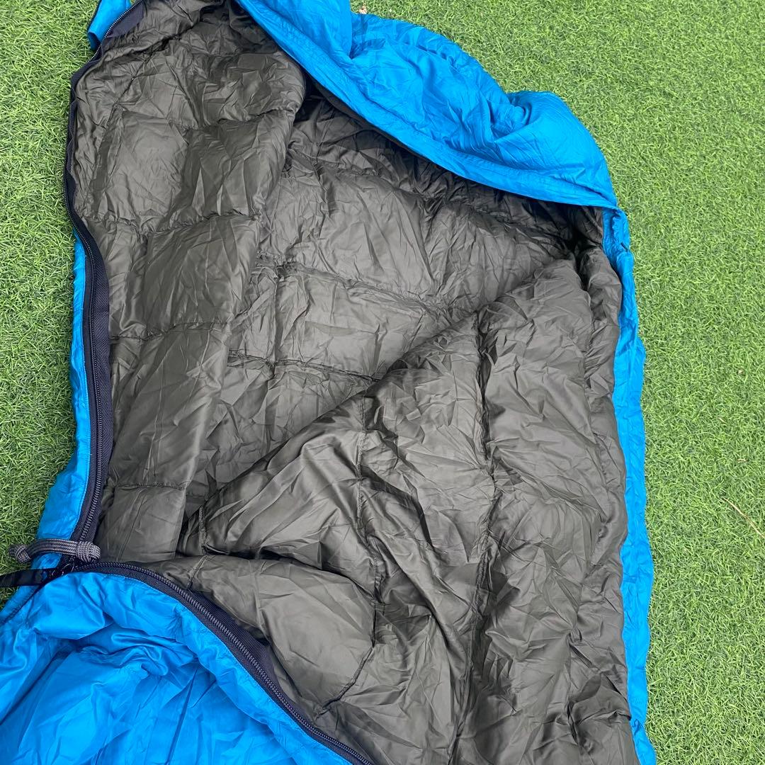 ISUKA ダウンプラス チロル 快適温度−6℃ 冬キャンプ 登山 車中泊