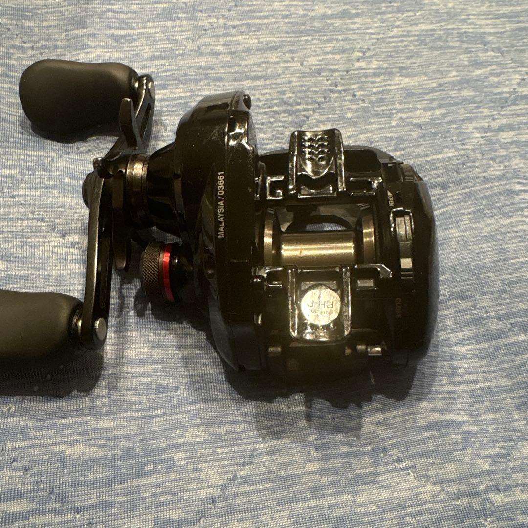 17スコーピオンDC 100HG シマノ　リール