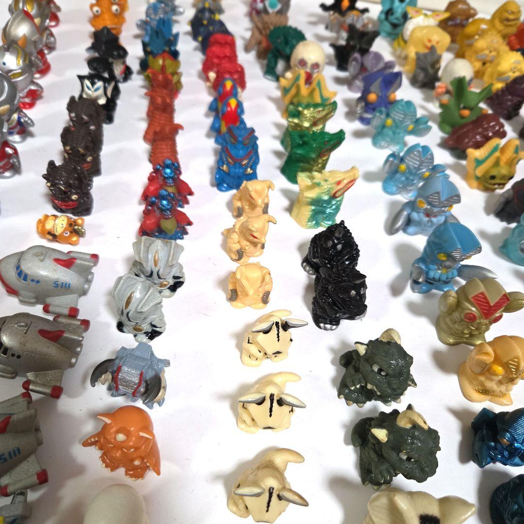 d*3様 ウルトラマン 　 怪獣フェギュア　ソフビ　指人形　大小309体　まとめ