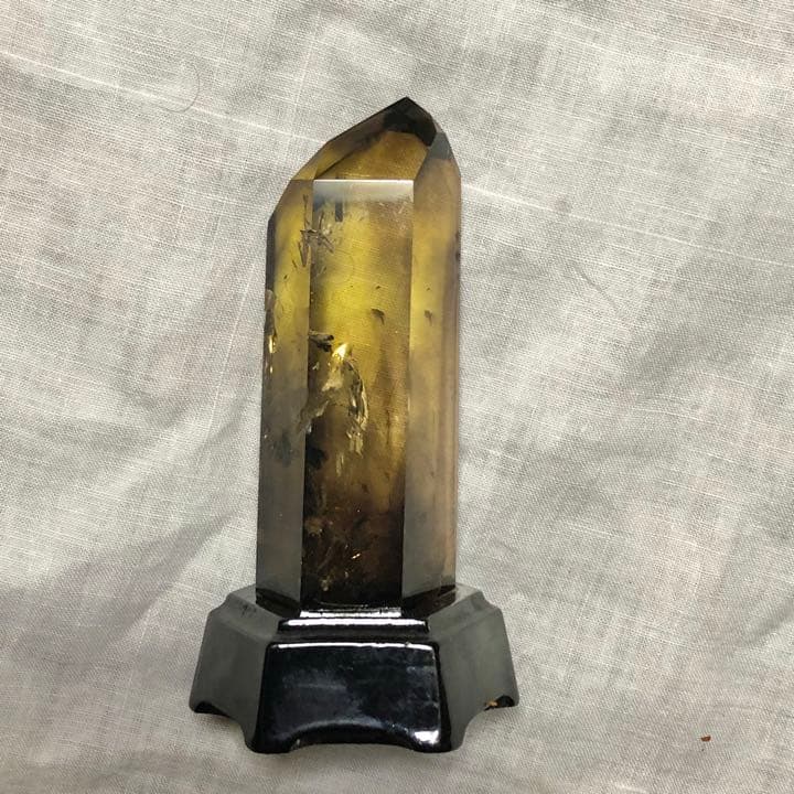 黒水晶　台座付き