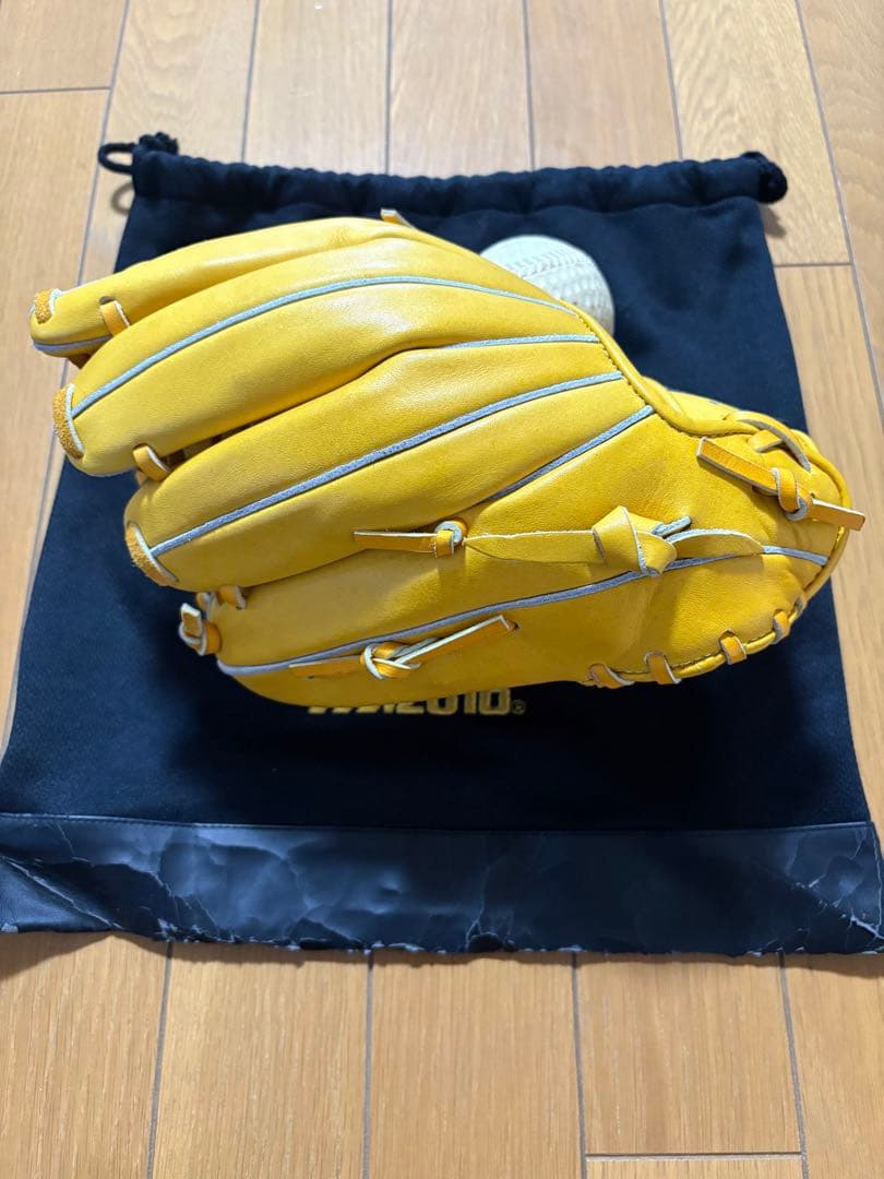 ミズノ　イエロー　ビクトリーステージ　軟式内野用オーダーグローブ