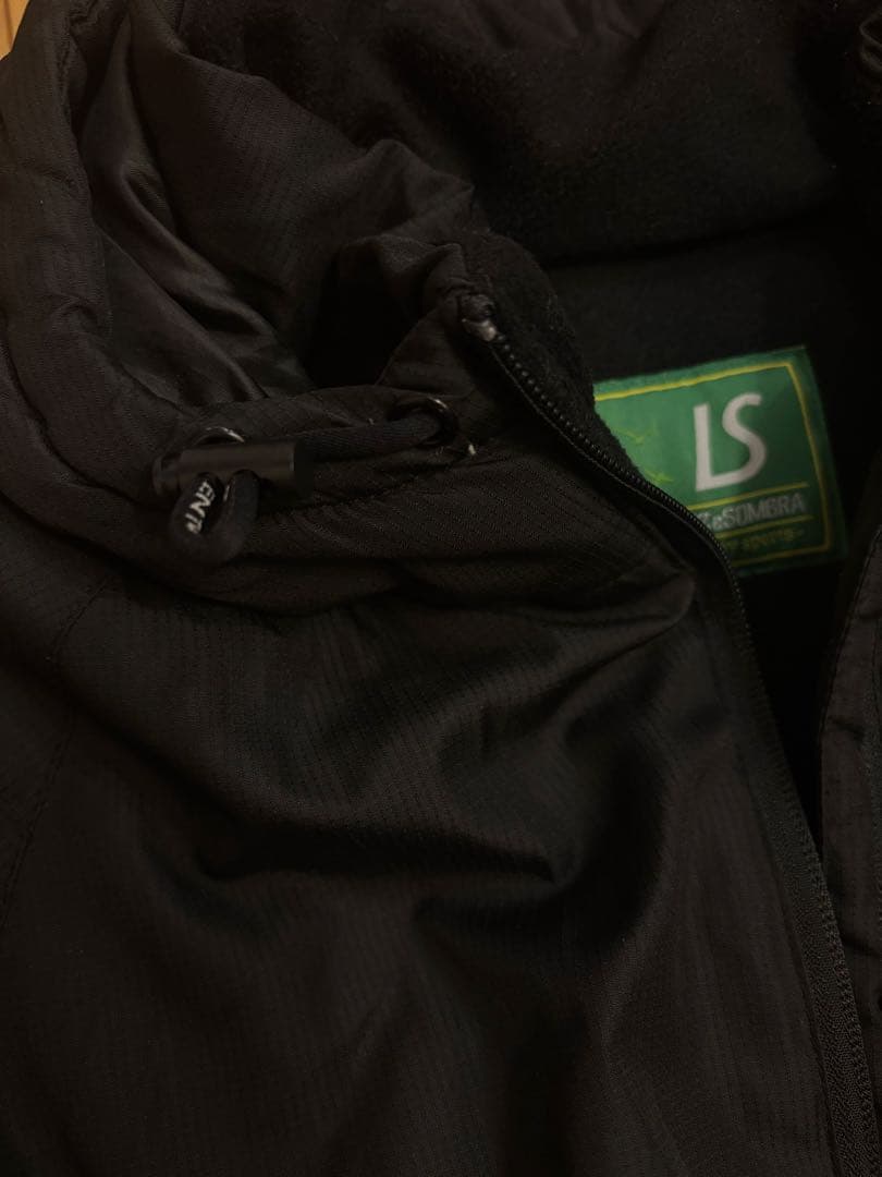 とみー　ルースイソンブラ