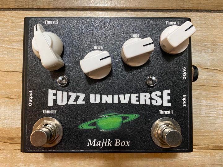 [美品]Majik Box Fuzz Universe エフェクター