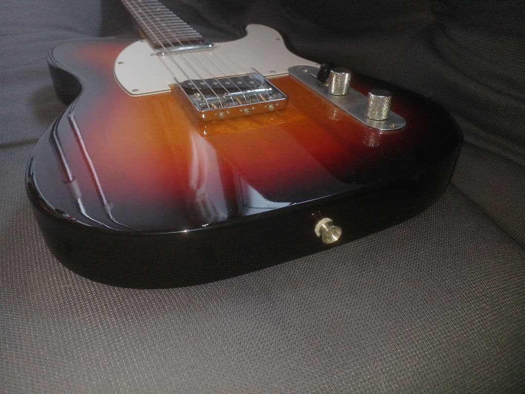 メイビス　テレキャスタータイプ サンバースト