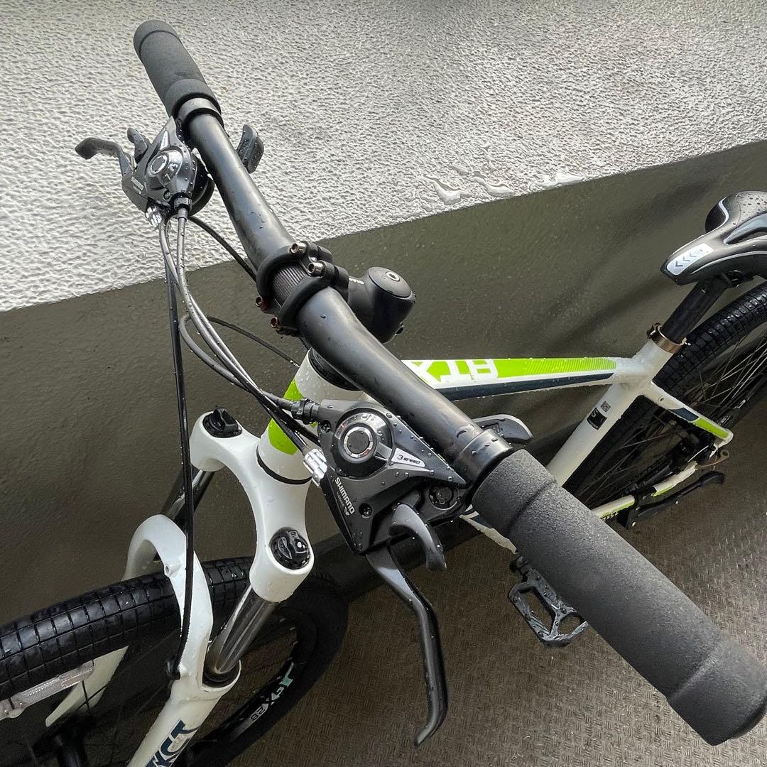 GIANT マウンテンバイク 21段変速 27.5インチ