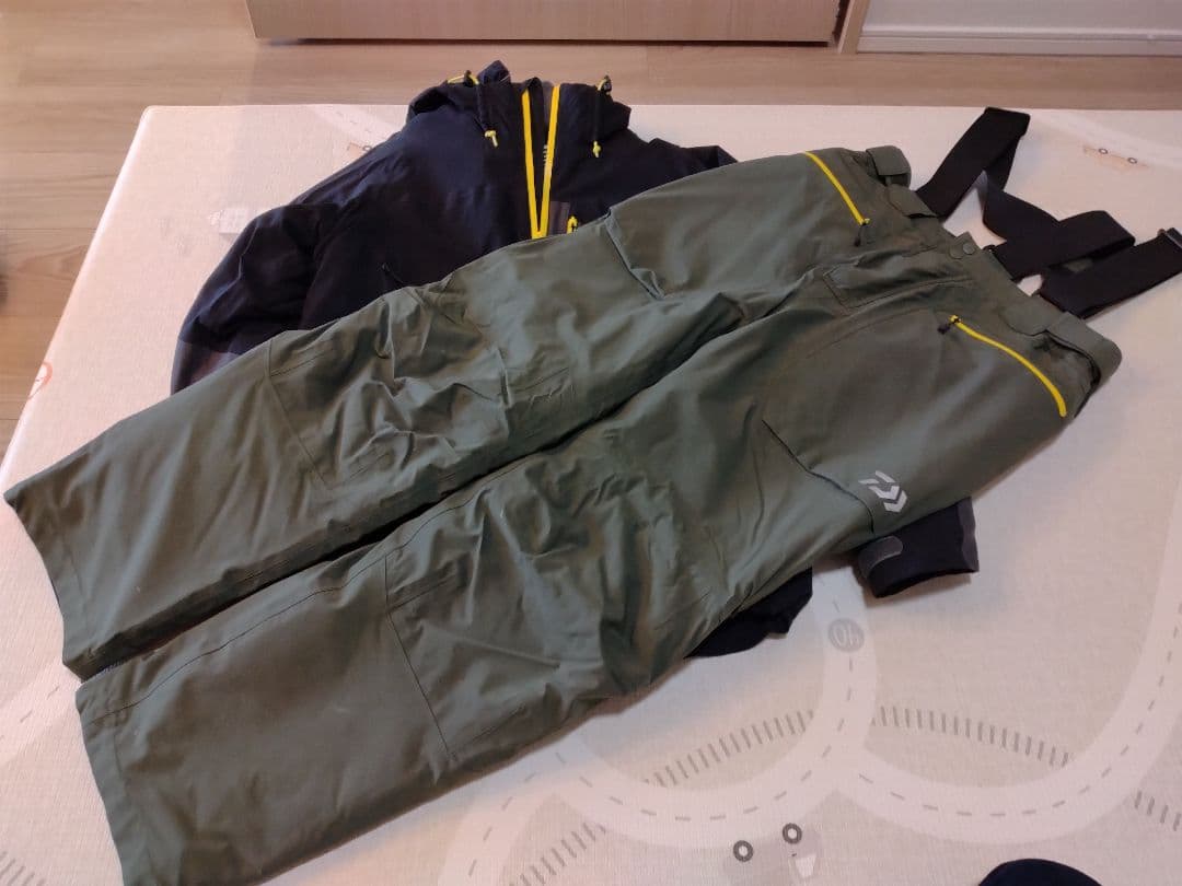 （中古）レインマックスハイパーストレッチウィンタースーツ DW-3106（М）