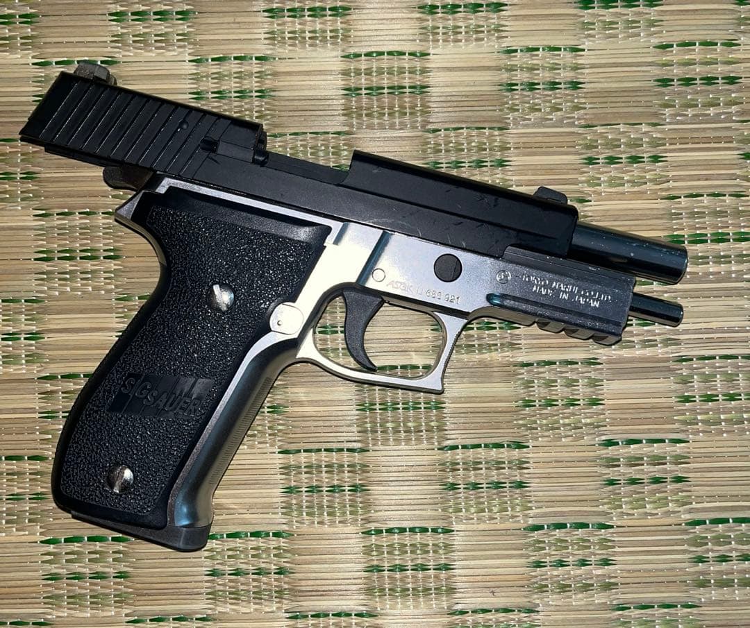 東京マルイ　SIG P226