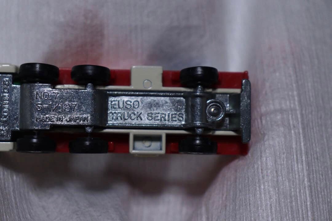 日本製　国産　トミカ　三菱　ふそう　ウイング　ルーフ　トラック　76