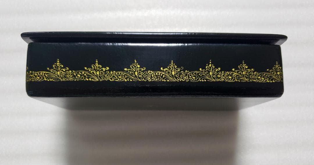 ロシア工芸品　細密画　ムステラ　小箱　箱付き