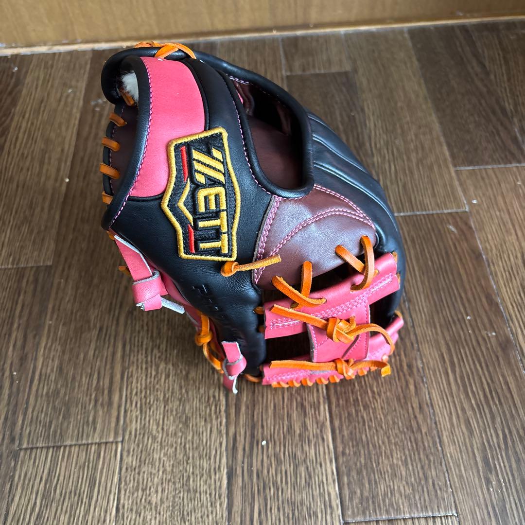 ゼットプロステイタスオーダーグローブ世界に一つだけなのに名前刺繍無し