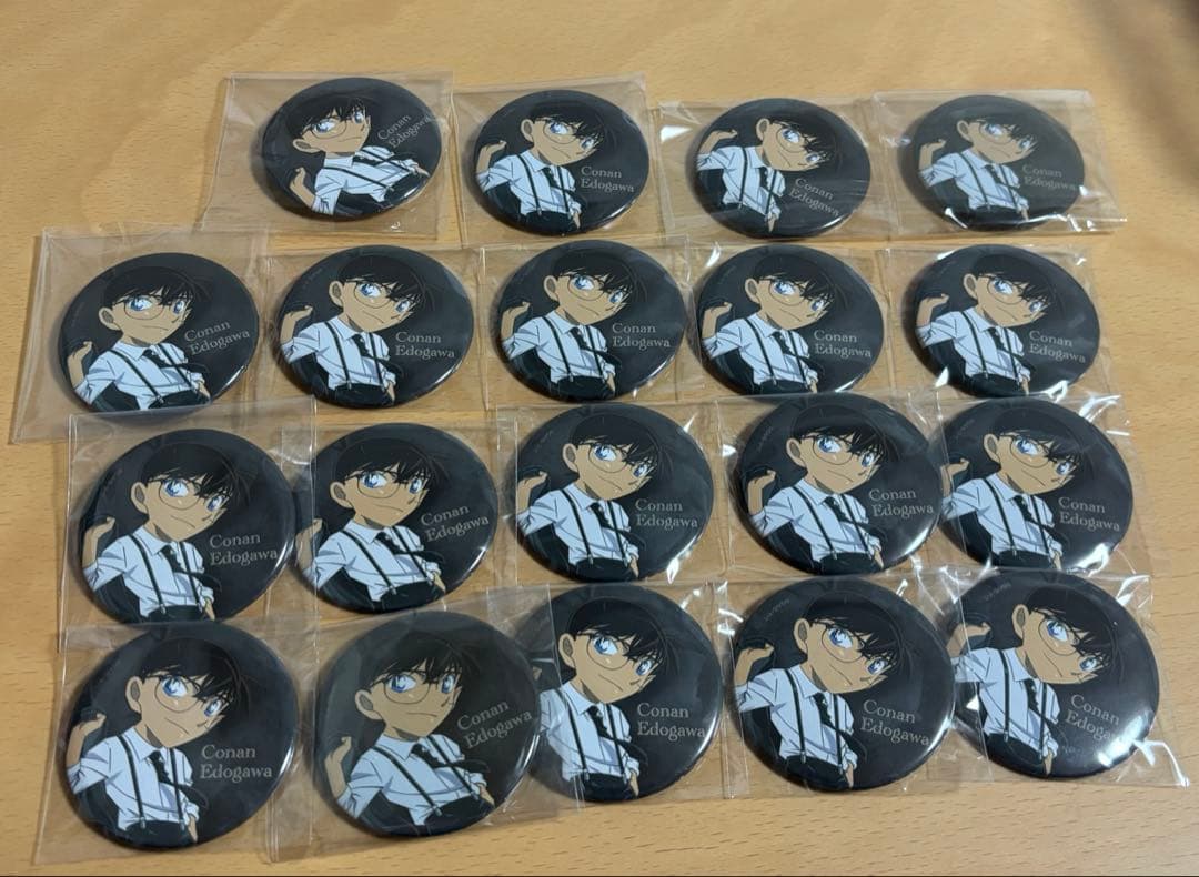 江戸川コナン モノクローム 缶バッジ