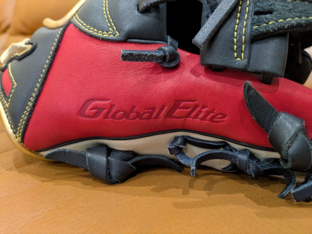 Global Elite 野球用グローブ レッド/ブラック