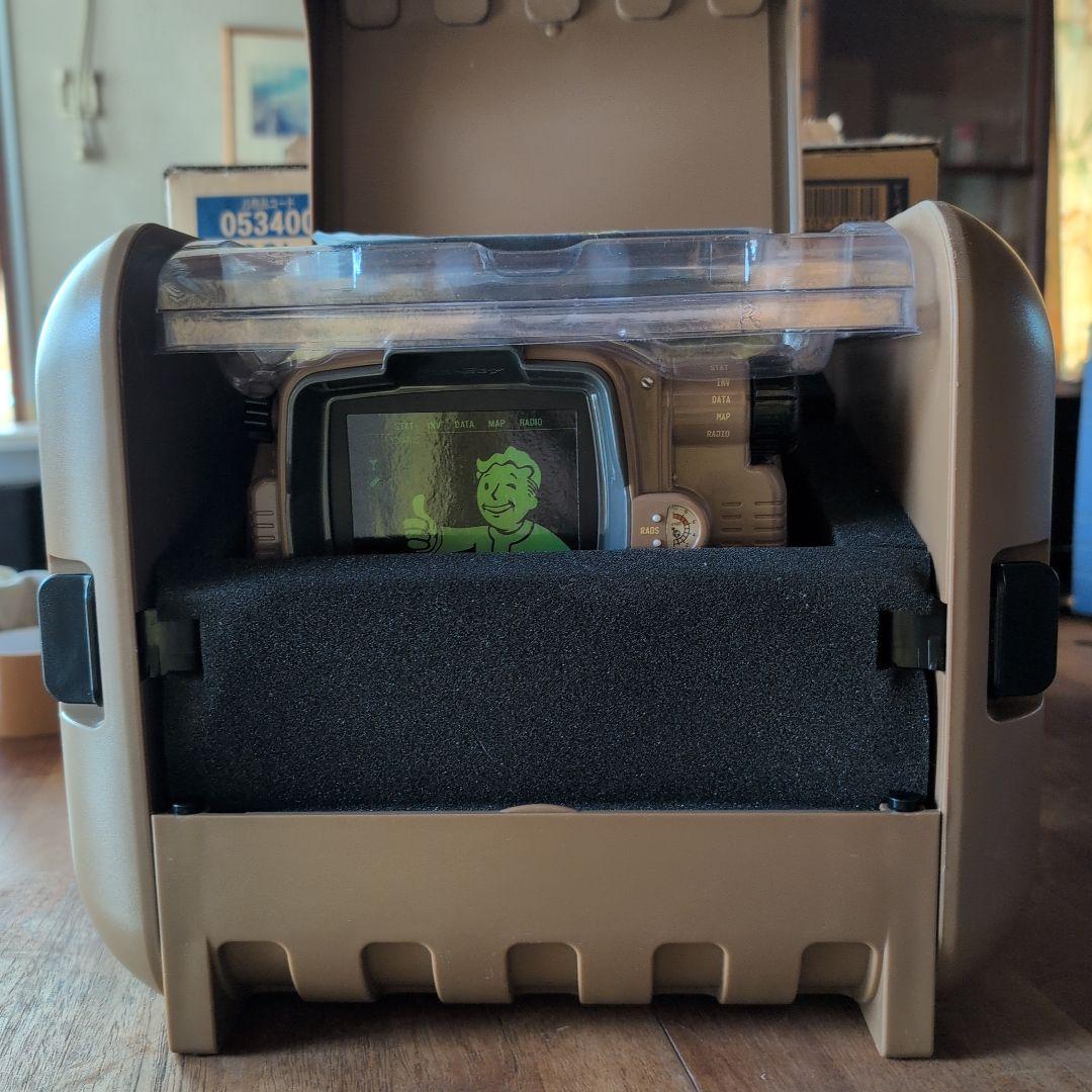 ゲームキャラクター fallout pipboy3000 Edition