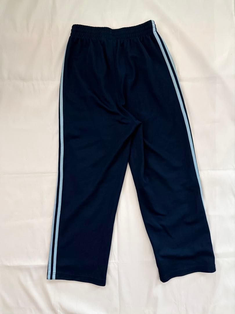 adidas バギーフィット ファイヤーバードトラックパンツ