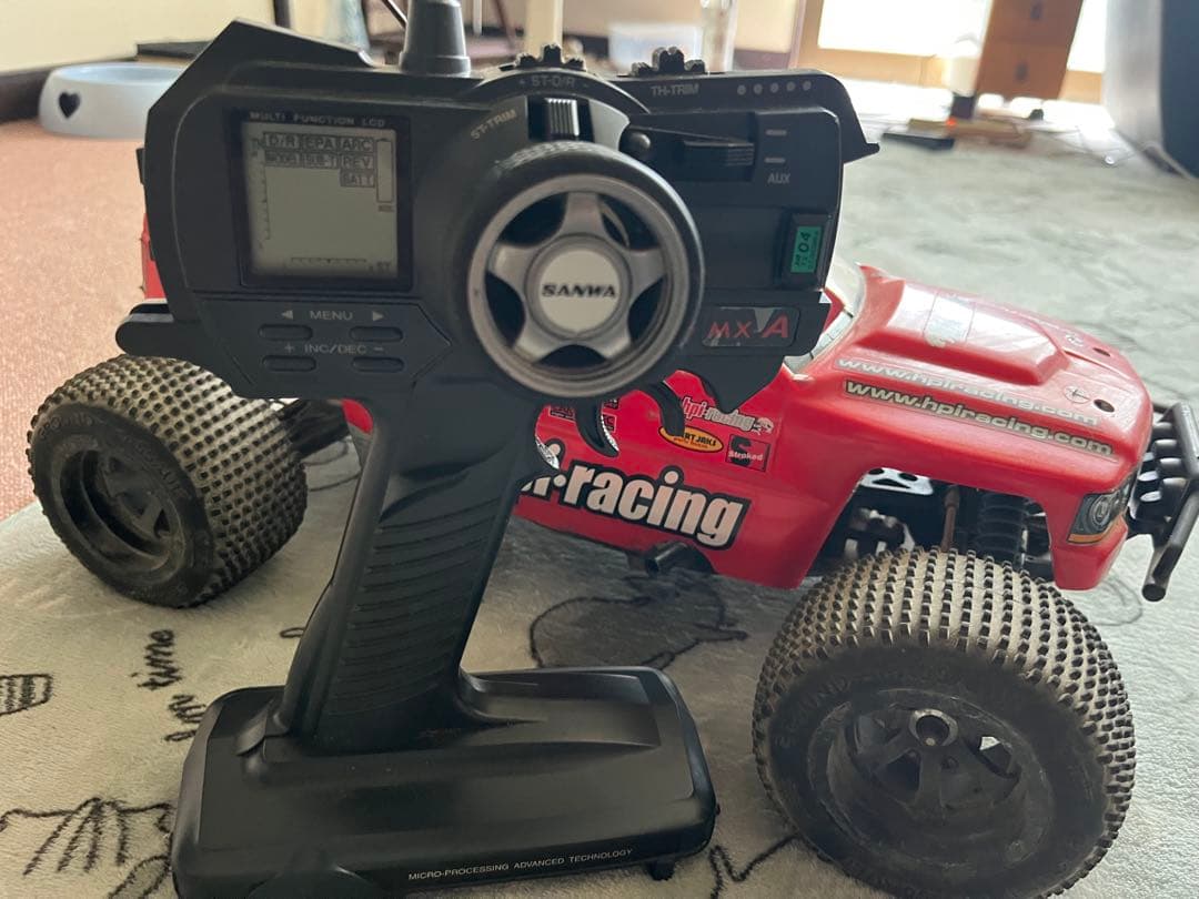 hpiのエンジンカー