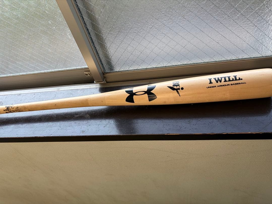 Under Armour I WILL. 硬式バット 84cm