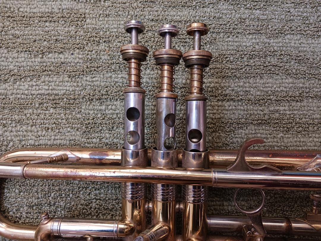 ヒュッテル　スーパーデラックス