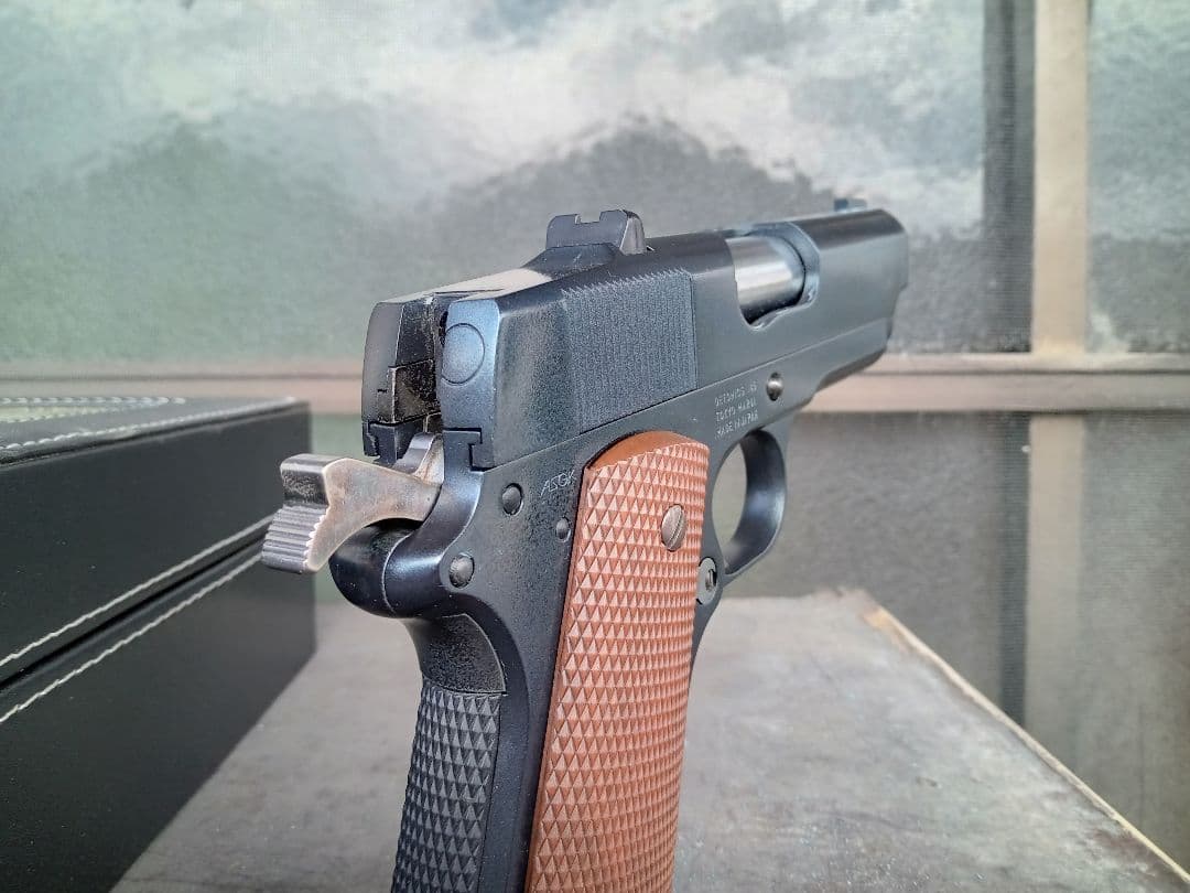 2*j様 東京マルイ　デトニクス45　ガスブローバック(ABS製)