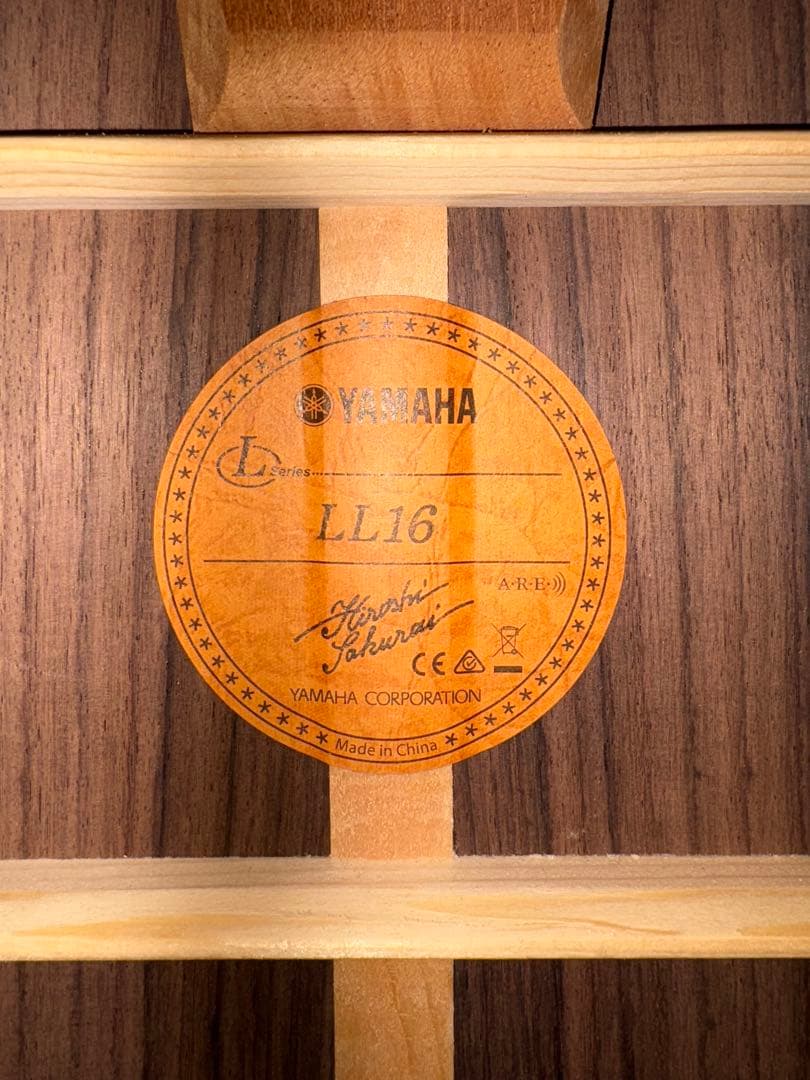 [美品・新品同様]Yamaha LL16 AREアコースティックギター+バッグ