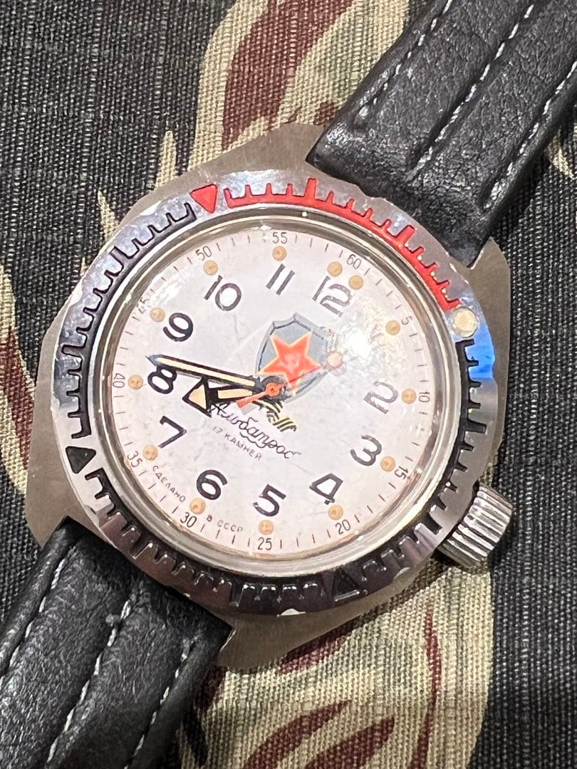 ソ連軍時計KGBボストークVostok Amphibia手巻き時計200m防水