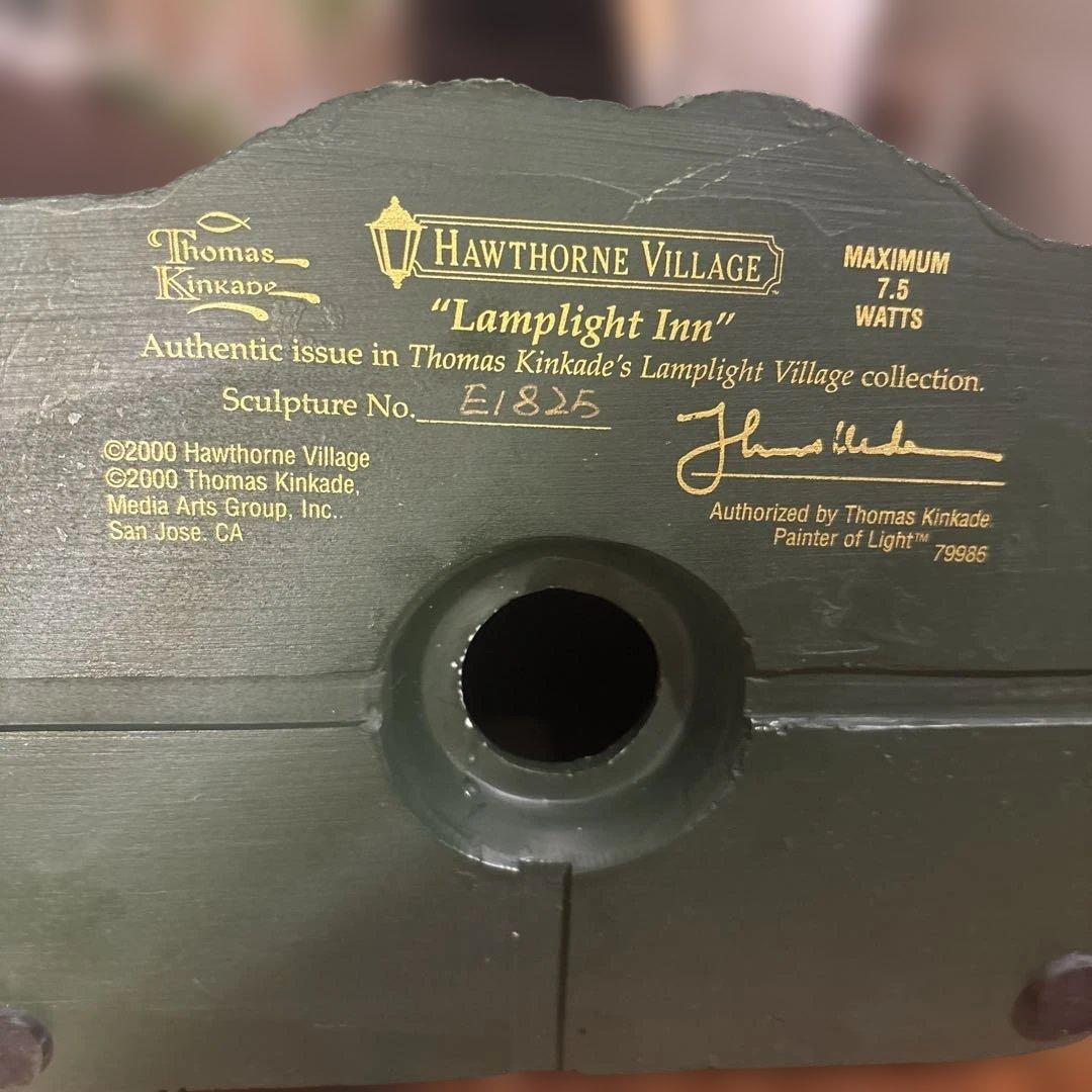 トーマスキンケード氏監修のジオラマ。英国の会議堂