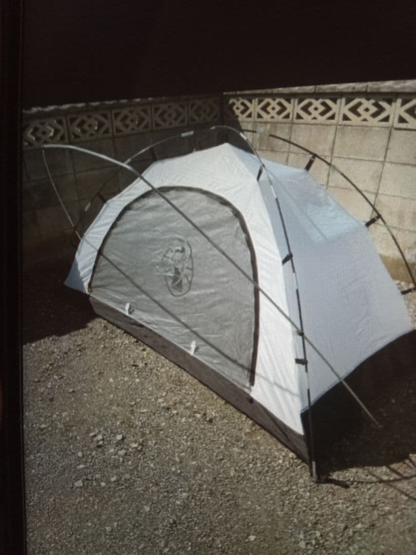 ソロキャンプにオススメ　4点セットです　テントにチェア、テーブル等