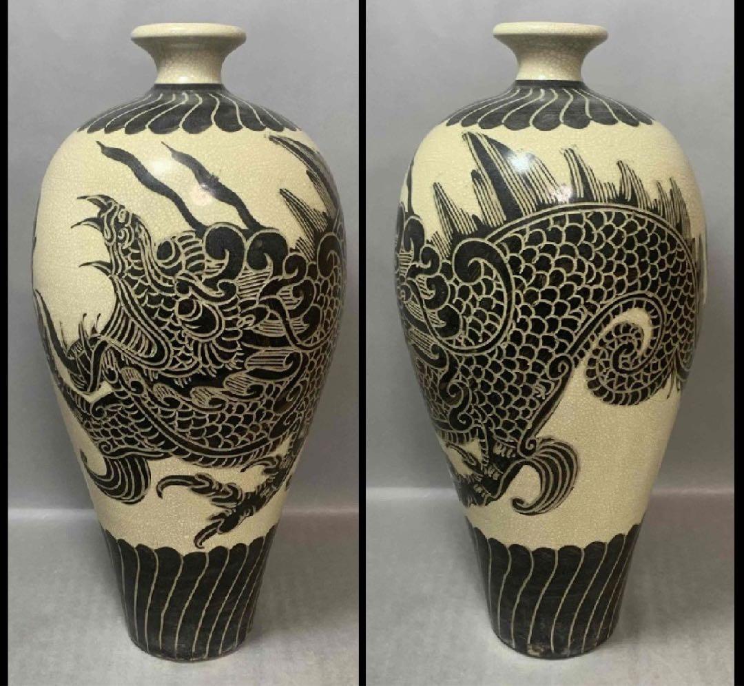 中国 磁州窯写白地黒龍梅瓶　f2250411