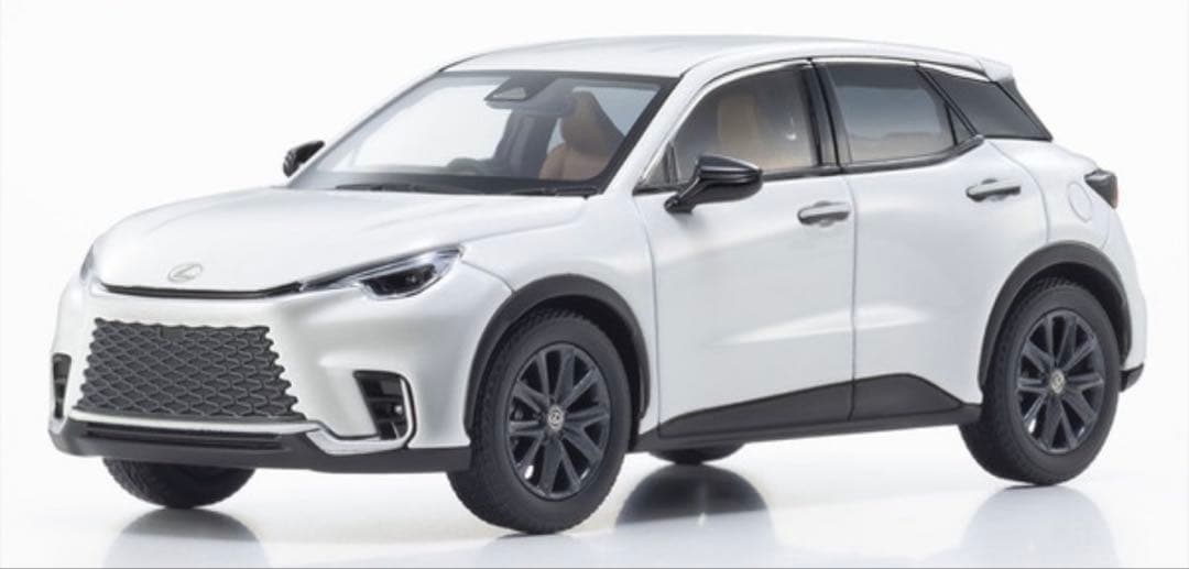 Lexus LBX ミニカー ソニッククオーツ 1/43