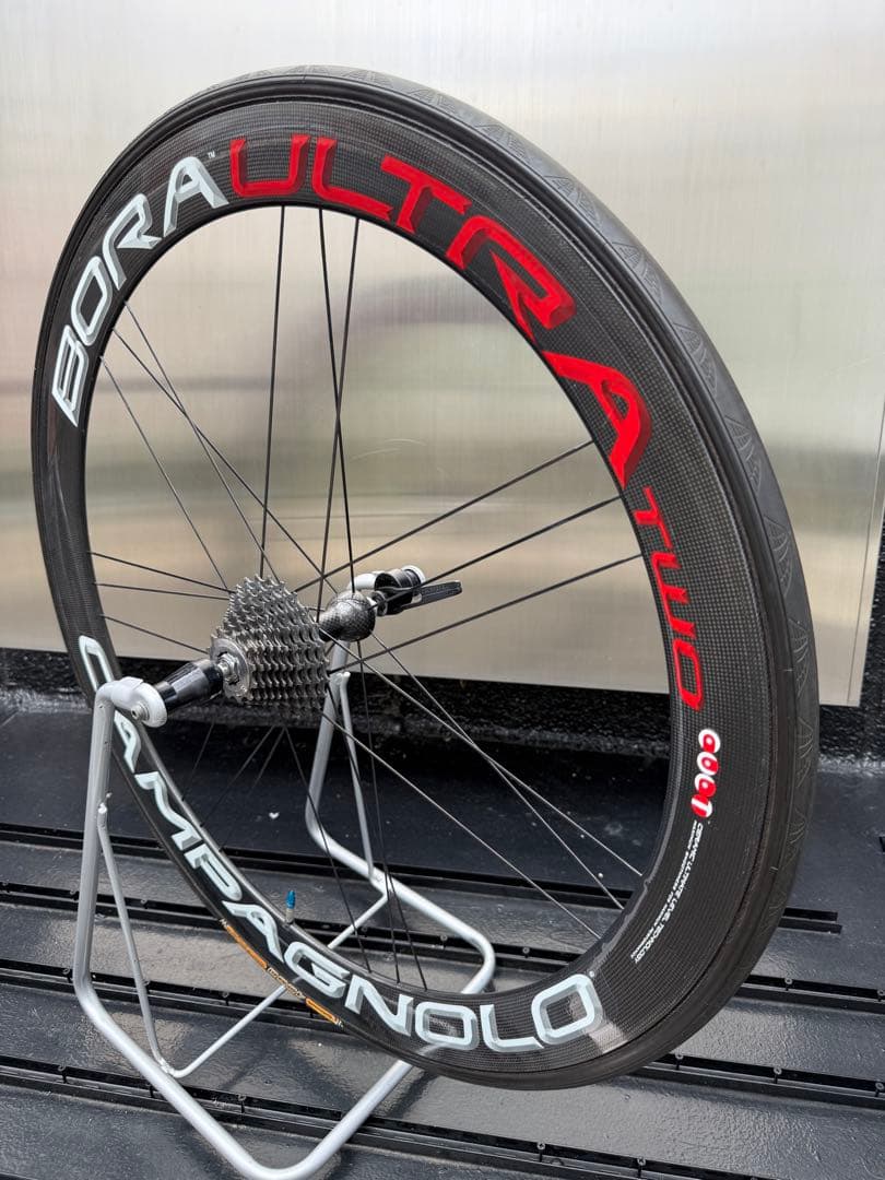 CAMPAGNOLO BORA ULTRA TWOチューブラータイヤ　リアのみ
