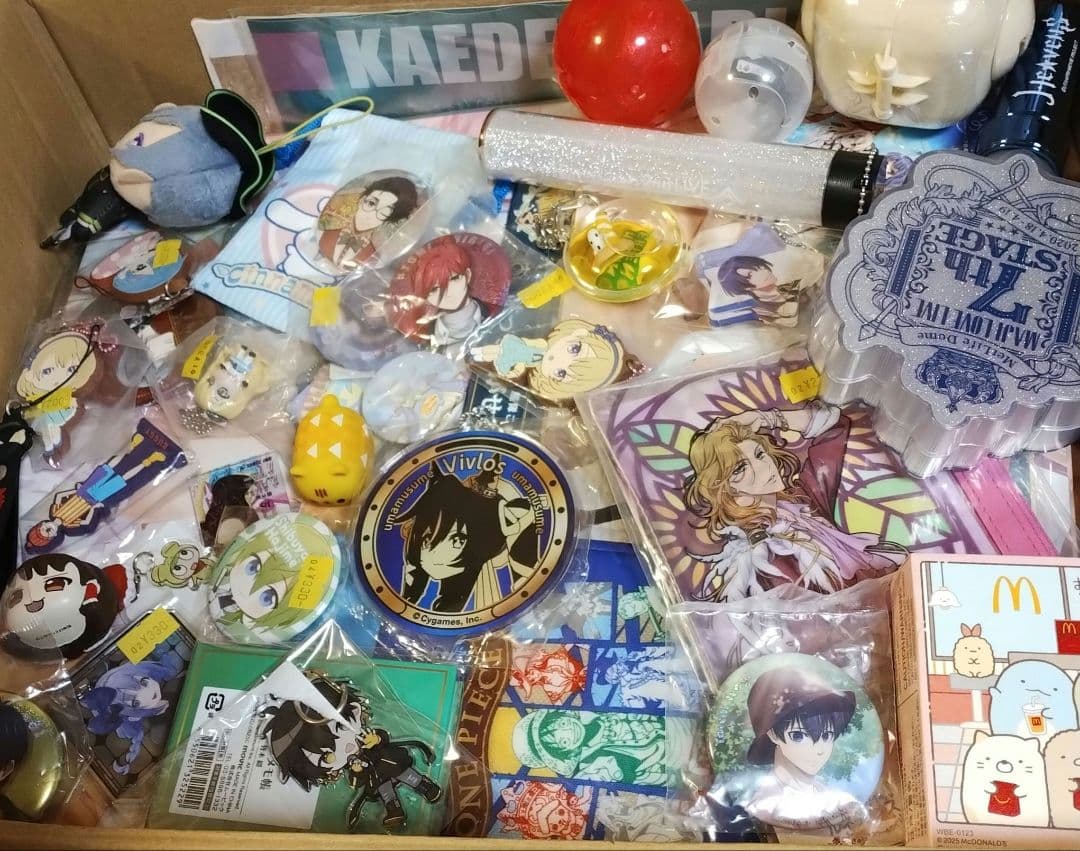 アニメグッズ　ノンジャンル　まとめ売り　大量 約500個　140サイズ