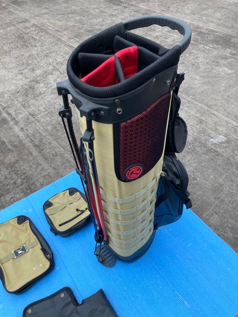 オークリー　9.5型スタンド式　キャディバック