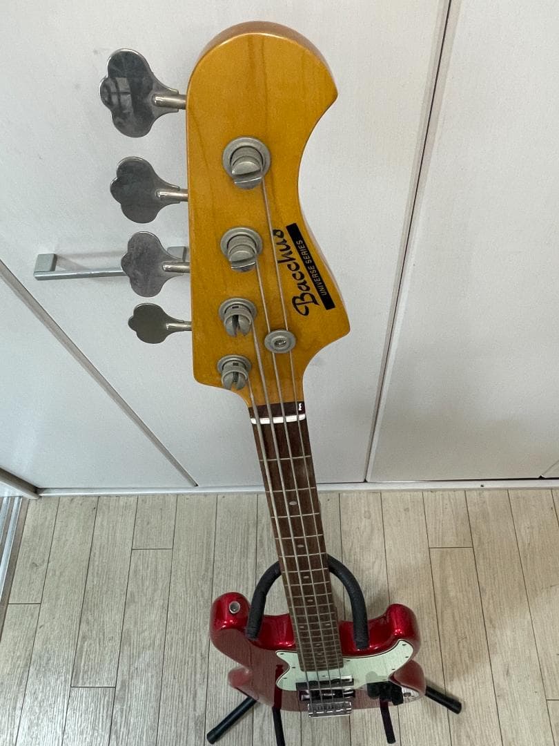 初期ゴールドロゴ バッカス ユニバースシリーズ ジャズベースタイプベースギター
