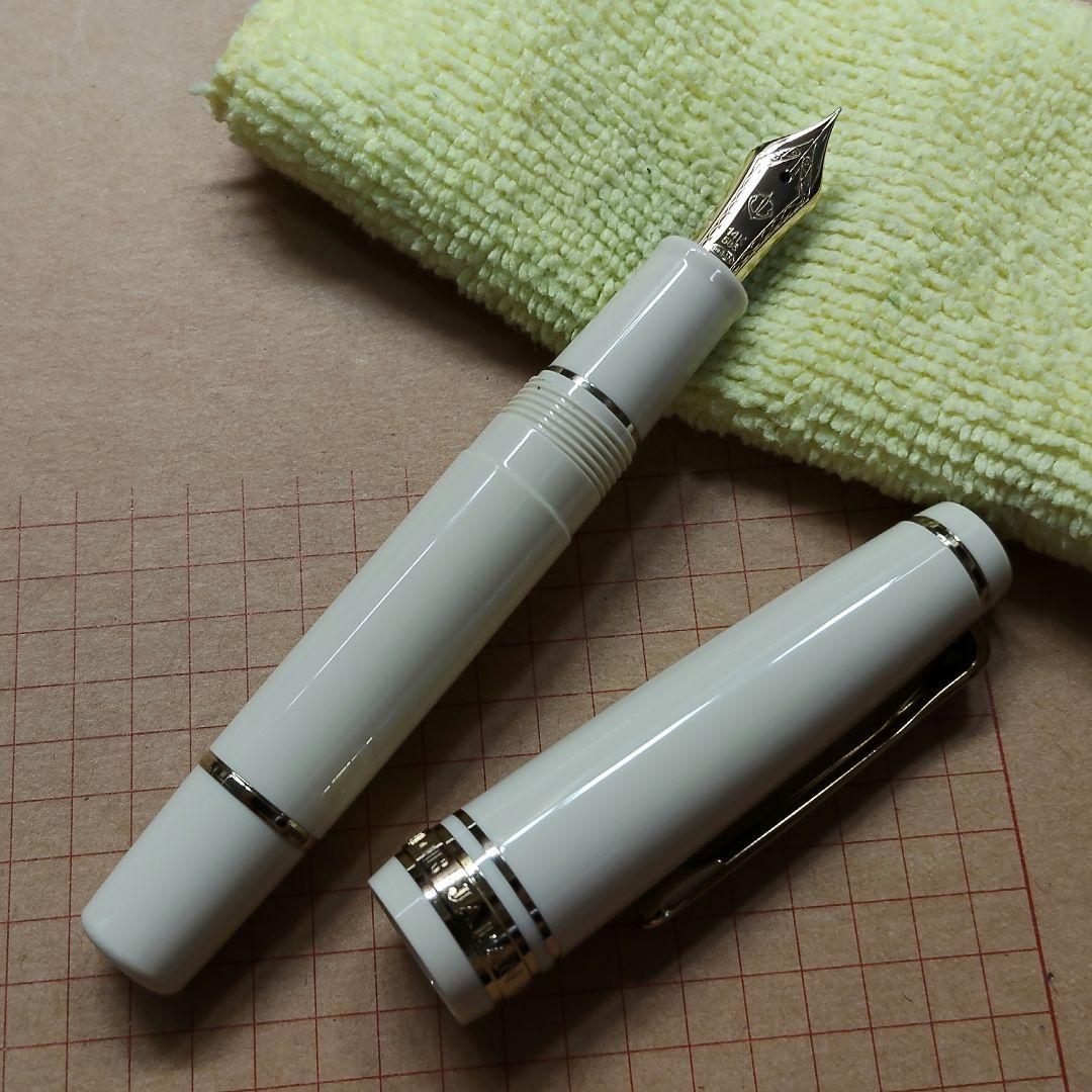 セーラー万年筆 プロギア スリムミニ 金 万年筆 アイボリー 14K585 F