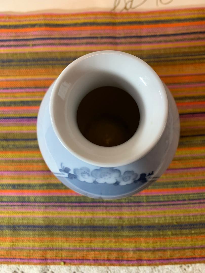 ロイヤルコペンハーゲン　1926年アンティークのローゼンボー城が描かれた花瓶！