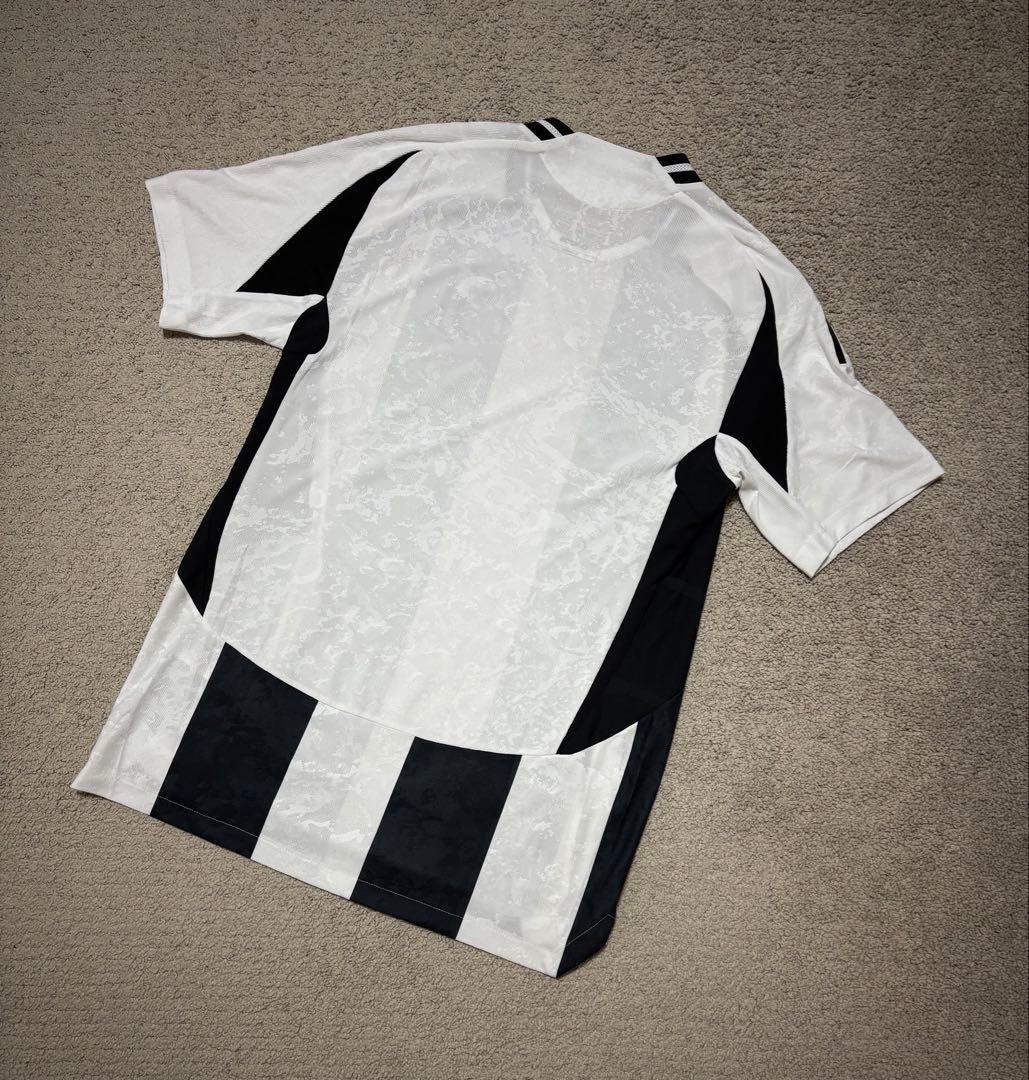 ユベントス　 アディダス　 オーセンティック ユニフォーム