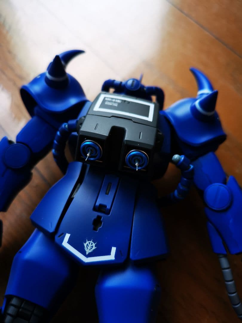 MG グフVer2.0 塗装済完成品メタルパーツ組込み