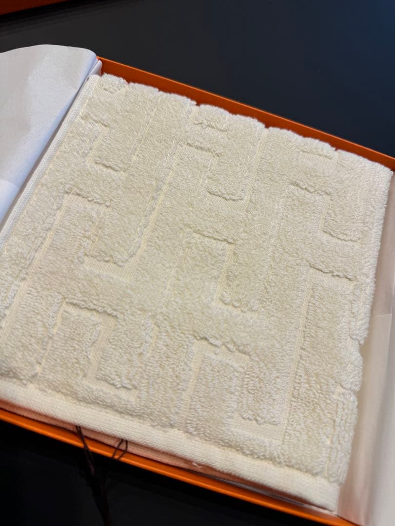 HERMES カレ・タオル ステアーズ ナチュラル