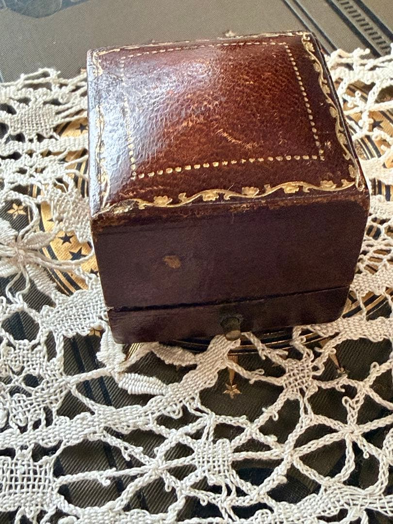 ジュエリーボックス　イギリス　アンティーク ブラウンリングケース