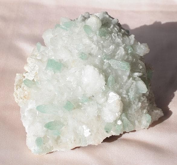 グリーンアポフィライト/ホワイトスティルバイト・原石ga14