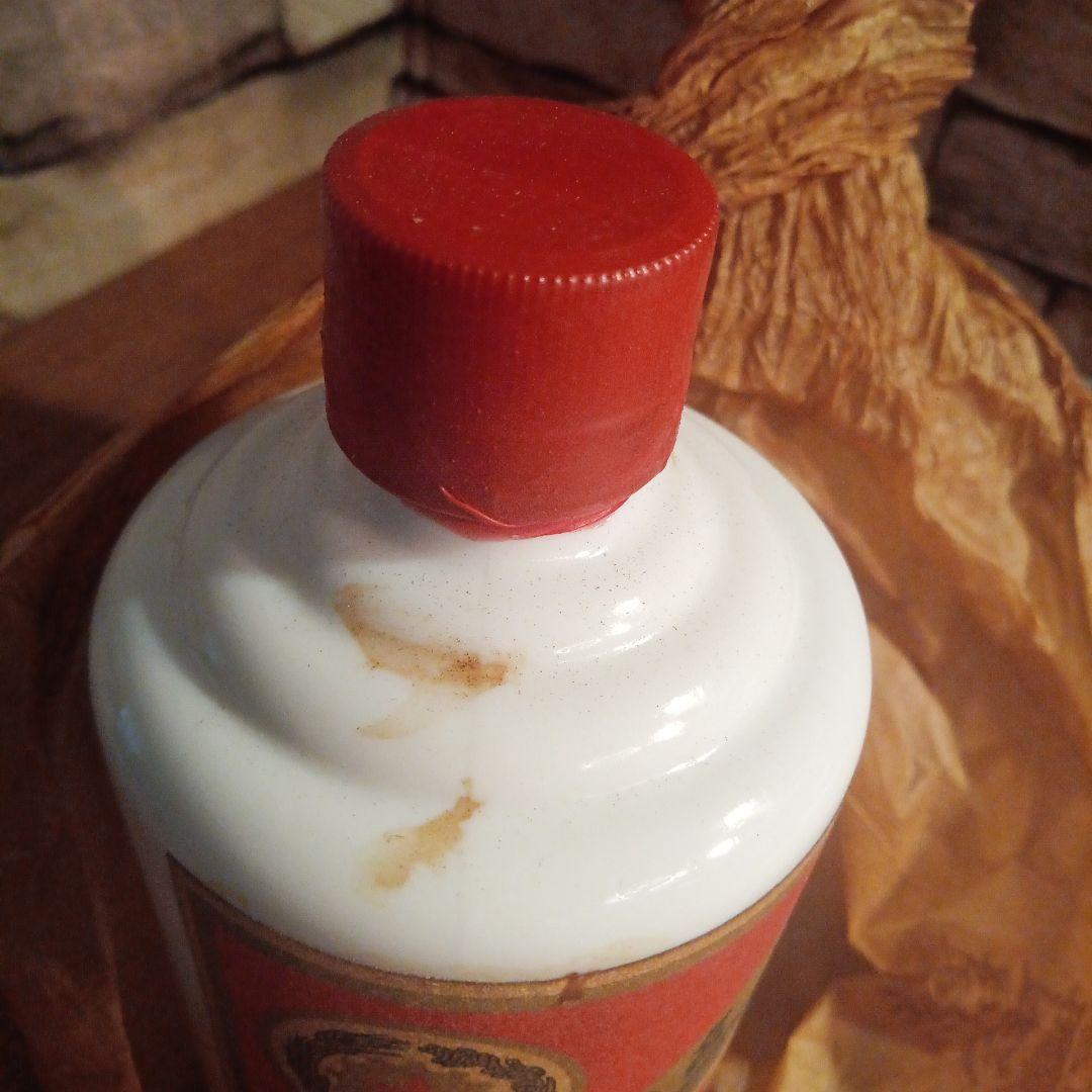 地方国营茅台酒廠1983年 貴州茅台古酒1983年古酒未開封陶瓷瓶火封印