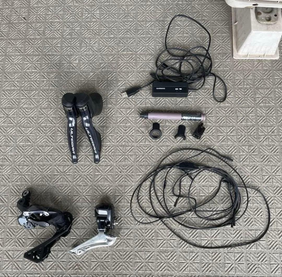 シマノ アルテグラ Di2 R8050 電動コンポ 充電器付